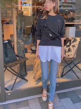 「MOUSSY（マウジー）のMVS SKINNY（デニムパンツ）」を使った、y＆kさん（レディース・166cm）の秋コーディネート