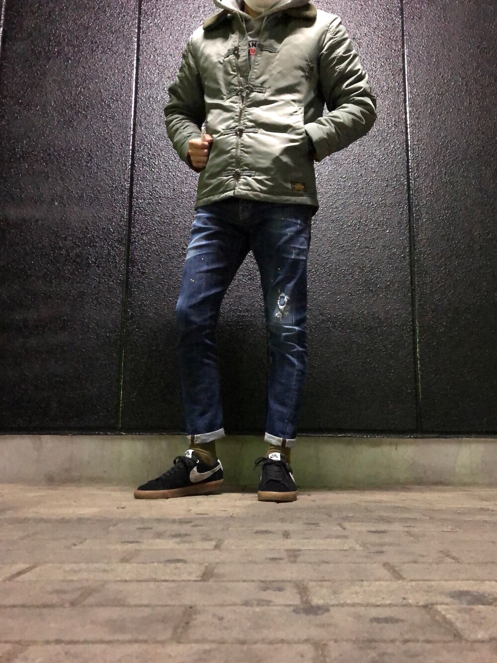「秋冬コーデ、DSQUARED2、WACKO MARIA 、NIKE、blazer、ネイバーフッド」｜「DSQUARED2のアイテム（デニムパンツ、ブルー系）」を使った、よすさん（メンズ・175cm）の秋コーディネートの1枚目の写真