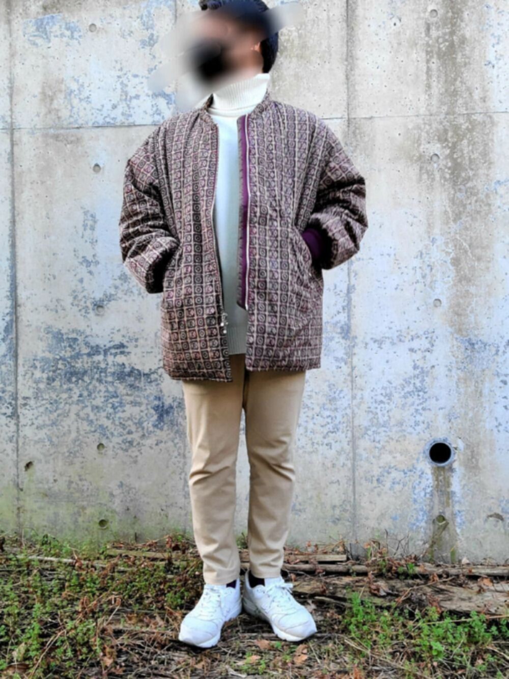 「今日のコーデ、スニーカーコーデ、派手」｜「NEW BALANCEのアイテム（スニーカー、ホワイト系）」を使った、明太子さん（メンズ・168cm）の冬コーディネートの1枚目の写真