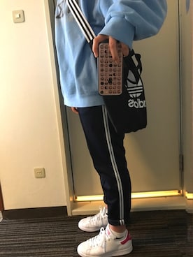「ゆるゆる」｜「アイテム（スウェット）」を使った、フ ウ カさん（レディース・155cm）の春コーディネート