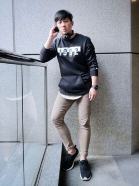「CASIO」｜「アイテム（チノパンツ）」を使った、haoyuさん（メンズ・180cm）の冬コーディネート