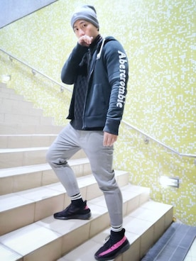 「Abercrombie & fitch」｜haoyuさん（メンズ・180cm）の春コーディネート