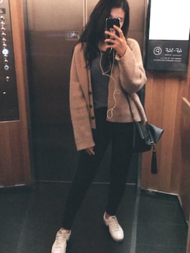 「NIKE（ナイキ）のNike - Cortez Basic Jewel Leather Sneakers - White（スニーカー、ホワイト系）」を使った、AlienJ👾さん（レディース・160cm）の秋コーディネート