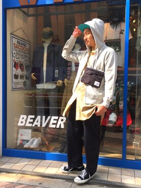 「チャンピオン パーカー」｜「アイテム（ショルダーバッグ）」を使った、Funachangさん（メンズ・177cm）の春コーディネート