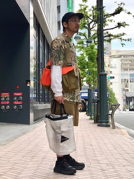 「and wander（アンドワンダー）のアイテム（バッグ）」を使った、Funachangさん（メンズ・177cm）の春コーディネート