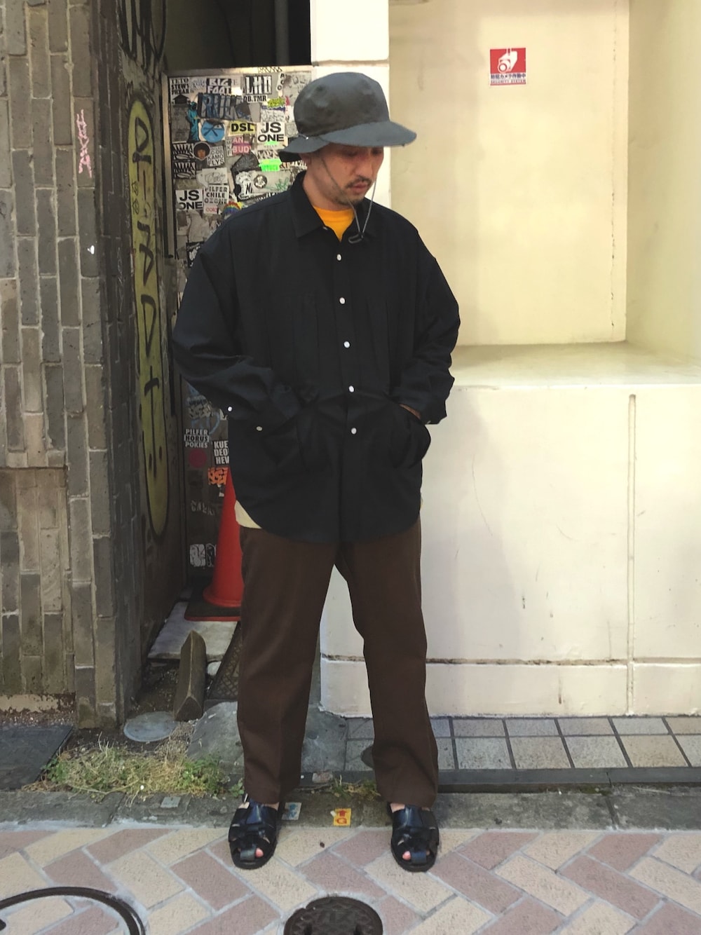 meanswhile（ミーンズワイル）の「meanswhile / ミーンズワイル