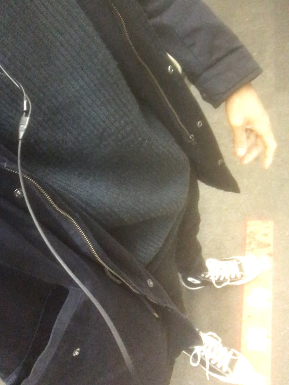 「コンバース、ハイカットスニーカー、アンクルパンツ、converse、プチプラ、モッズコート、出勤コーデ、シンプルコーデ、GU」｜「BEAMSのアイテム（ニット/セーター、グリーン系）」を使った、Kei@SRSさん（メンズ・170cm）の秋コーディネートの1枚目の写真