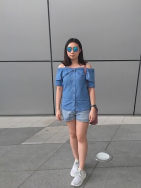 「adidas（アディダス）のアイテム（デニムパンツ、ブルー系）」を使った、니콜さん（レディース・160cm）の夏コーディネート
