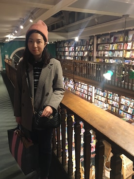 「GUCCI（グッチ）のアイテム（ショルダーバッグ、ブラック系）」を使った、니콜さん（レディース・160cm）の冬コーディネート