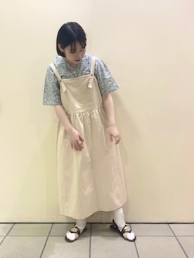 「アイテム（ジャンパースカート）」を使った、おゆいさん（レディース・150cm）の夏コーディネート
