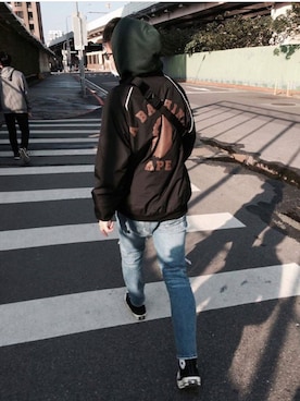 「B ONE SOUL（ビーワンソウル）のアイテム」を使った、Yu Shan Shenさん（メンズ・172cm）の春コーディネート