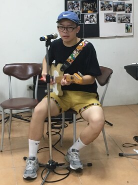 「アイテム（カーゴパンツ、イエロー系）」を使った、Yu Shan Shenさん（メンズ・173cm）の夏コーディネート