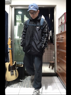 「NIKE（ナイキ）のアイテム（スタジャン）」を使った、Yu Shan Shenさん（メンズ・173cm）の冬コーディネート