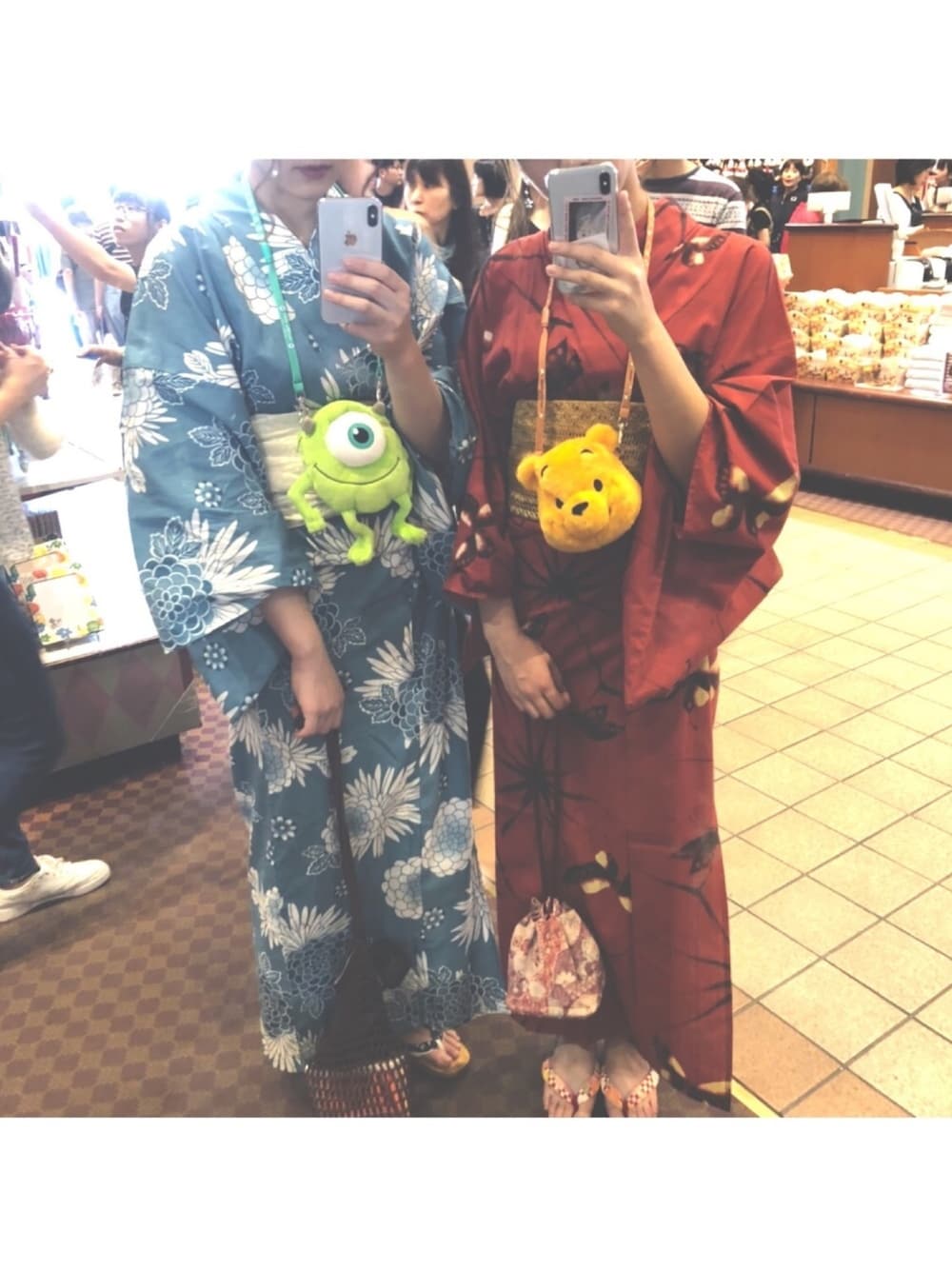 「TDL、ディズニーランド、夢の国、浴衣ディズニー、ディズニーコーデ、浴衣、E hyphen world gallary、ぷーさん、マイク」｜「E hyphen world galleryの2019新作 レトロ菊柄浴衣（浴衣、グリーン系）」を使った、miyabiさん（レディース・168cm）の秋コーディネートの1枚目の写真