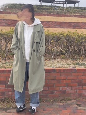 「UNIQLO（ユニクロ）のハイライズワイドストレートジーンズ（デニムパンツ）」を使った、pon.さん（レディース・167cm）の冬コーディネート