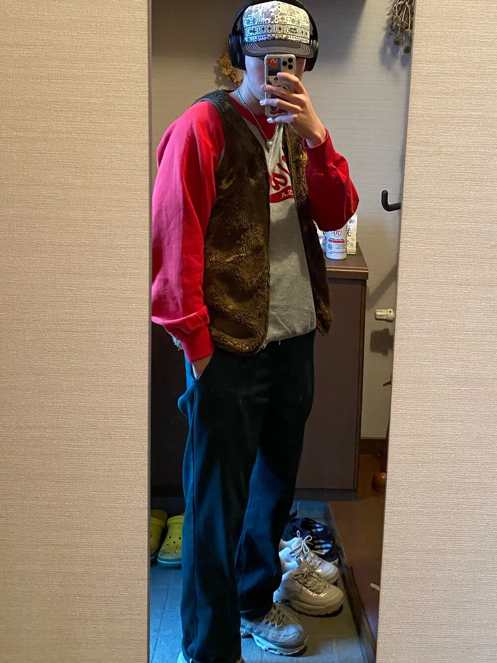 「今日のコーデ、ootd」｜「STUSSYのアイテム（キャップ、ブラック系）」を使った、テツオさん（メンズ・177cm）の春コーディネートの1枚目の写真