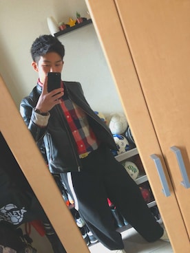 「Right-on（ライトオン）のアイテム（ライダースジャケット）」を使った、山崎 康生さん（メンズ・172cm）の冬コーディネート
