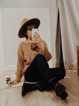 「アイテム（トップス、ブラウン系）」を使った、Kiyoraさん（レディース・160cm）の秋コーディネート