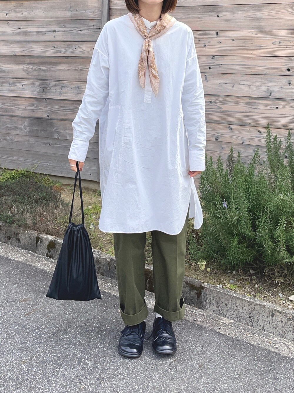 かぐれ（カグレ）の「スタンドカラーチュニックシャツ（シャツ