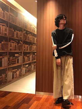 「lot holon（ロットホロン）のアイテム（パンツ）」を使った、r.kobata1204さん（メンズ・182cm）の夏コーディネート