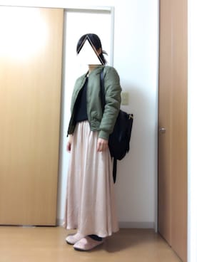 「マキシスカート」｜「アイテム（MA-1）」を使った、Hi♔さん（レディース・162cm）の春コーディネート