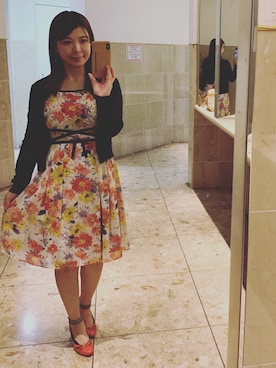 「TOCCA BEAUTY（トッカビューティー）のアイテム」を使った、菅野奈織美さん（レディース・156cm）の春コーディネート