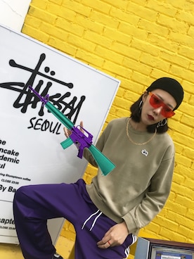 「Supreme （シュプリーム）のアイテム（メガネ）」を使った、Misakiさん（レディース・170cm）の秋コーディネート