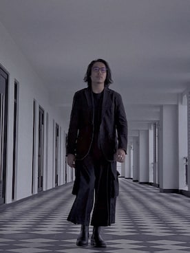 「COS（コス）のアイテム（ブーツ）」を使った、JUNMENGさん（メンズ・173cm）の春コーディネート