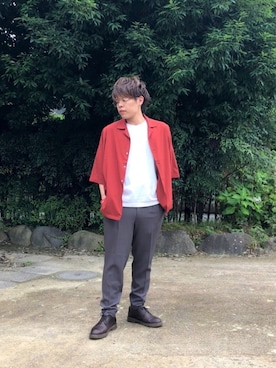「レンガ色」｜「アイテム（グレー系）」を使った、tk.TAKEO KIKUCHI溝口丸井さん（メンズ・175cm）の夏コーディネート
