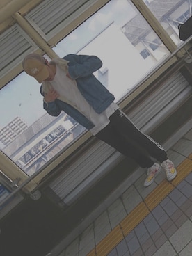 「アイテム（デニムジャケット）」を使った、はじめのいっぽさん（メンズ・270cm）の春コーディネート