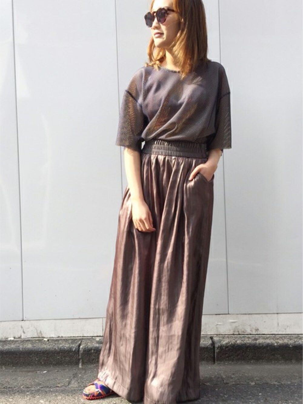 「セットアップ、ミリタリー、シンプル、ワントーンコーデ、リバーシブル、ワイドパンツ、リラックススタイル、メッシュ、the dayz Tokyo、オトナカジュアル」｜「THE DAYZ TOKYOのＭＥＳＨ ＲＥＶＥＲＳＩＢＬＥ ＰＯ（ジャージ、ブルー系）」を使った、TheDayztokyoさん（レディース・150cm）の春コーディネートの1枚目の写真
