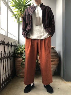 「アイテム（ノーカラージャケット、レッド系）」を使った、野田崇太郎 GARDEN渋谷さん（メンズ・183cm）の春コーディネート