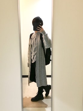 「コーディガン」｜「アイテム（PC・スマホグッズ/家電）」を使った、もんさん（メンズ・176cm）の冬コーディネート