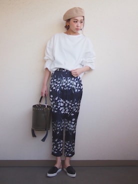 「ラッフルスリーブ」｜「アイテム（アクセサリー）」を使った、MARIKOさん（レディース・168cm）の春コーディネート