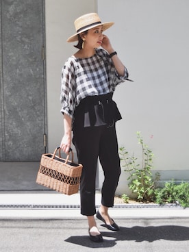 「machatt（マチャット）のアイテム（パンツ）」を使った、MARIKOさん（レディース・168cm）の春コーディネート