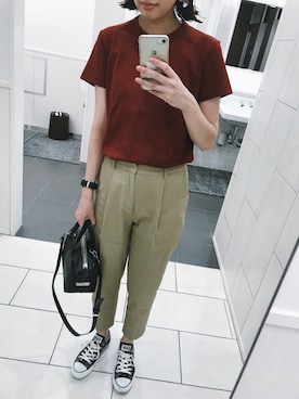 「CONVERSE（コンバース）の【converse】レザーオールスターOX（スニーカー）」を使った、MARIKOさん（レディース・168cm）の秋コーディネート