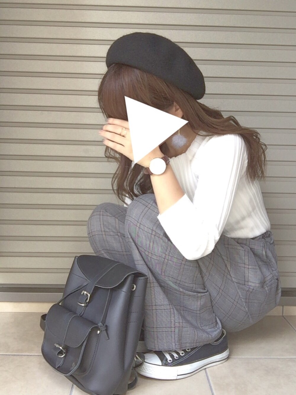 「カスタネ、Kastane、チェック、ワイドパンツ、ベレー帽、グレイル、GRL」｜「fifthのフィットニットオフショル/リブニット（ニット/セーター、ホワイト系）」を使った、chocoさん（レディース・153cm）の秋コーディネートの1枚目の写真
