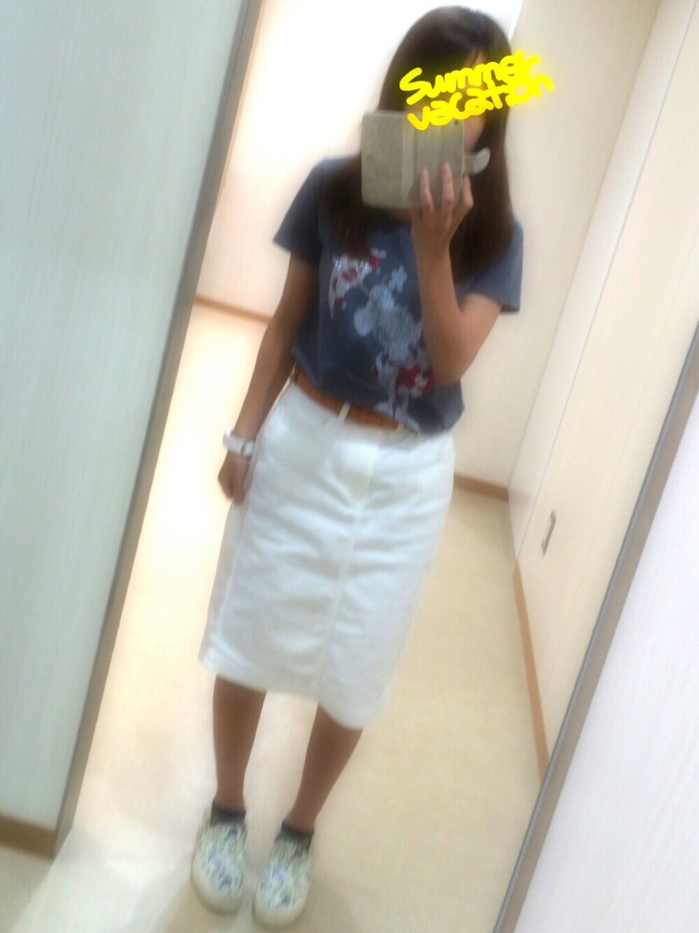 「タイトスカート、夏休み、大学生、ユニクロ、カジュアル」｜「UNIQLOのWOMEN デニムスカート（スカート、ホワイト系）」を使った、MAYA-Pさん（レディース・151cm）の夏コーディネートの1枚目の写真