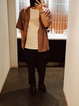 「くすみピンク」｜「アイテム（スラックス）」を使った、takuさん（メンズ・171cm）の秋コーディネート