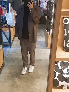 「Hanes」｜「アイテム（スラックス）」を使った、takuさん（メンズ・171cm）の秋コーディネート