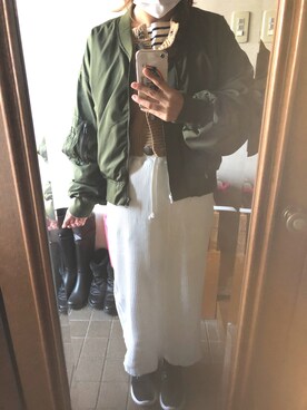 「袖ボリューム」｜「アイテム（MA-1）」を使った、pipipiさん（レディース・154cm）の春コーディネート
