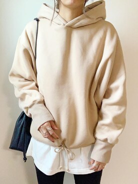 「titivate（ティティベイト）のアイテム（パーカー）」を使った、hitomiさん（レディース・154cm）の秋コーディネート