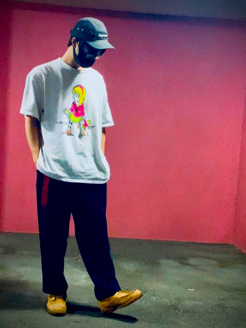 「カジュアル、カジュアルコーデ、supreme、ティンバーランド」｜「Supreme のアイテム（キャップ、ブラック系）」を使った、みなみちゃんさん（メンズ・179cm）の春コーディネートの1枚目の写真