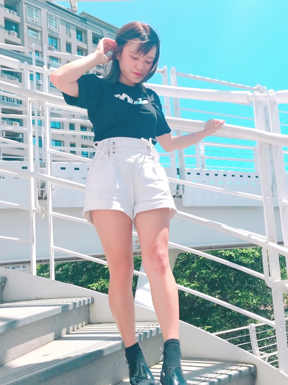 「厚底シューズ、へザー、kaohsiung、夏コーデ、summer、カジュアル、休日スタイル」｜「Heatherのアイテム（その他パンツ、ホワイト系）」を使った、rinoさん（レディース・153cm）の夏コーディネートの1枚目の写真