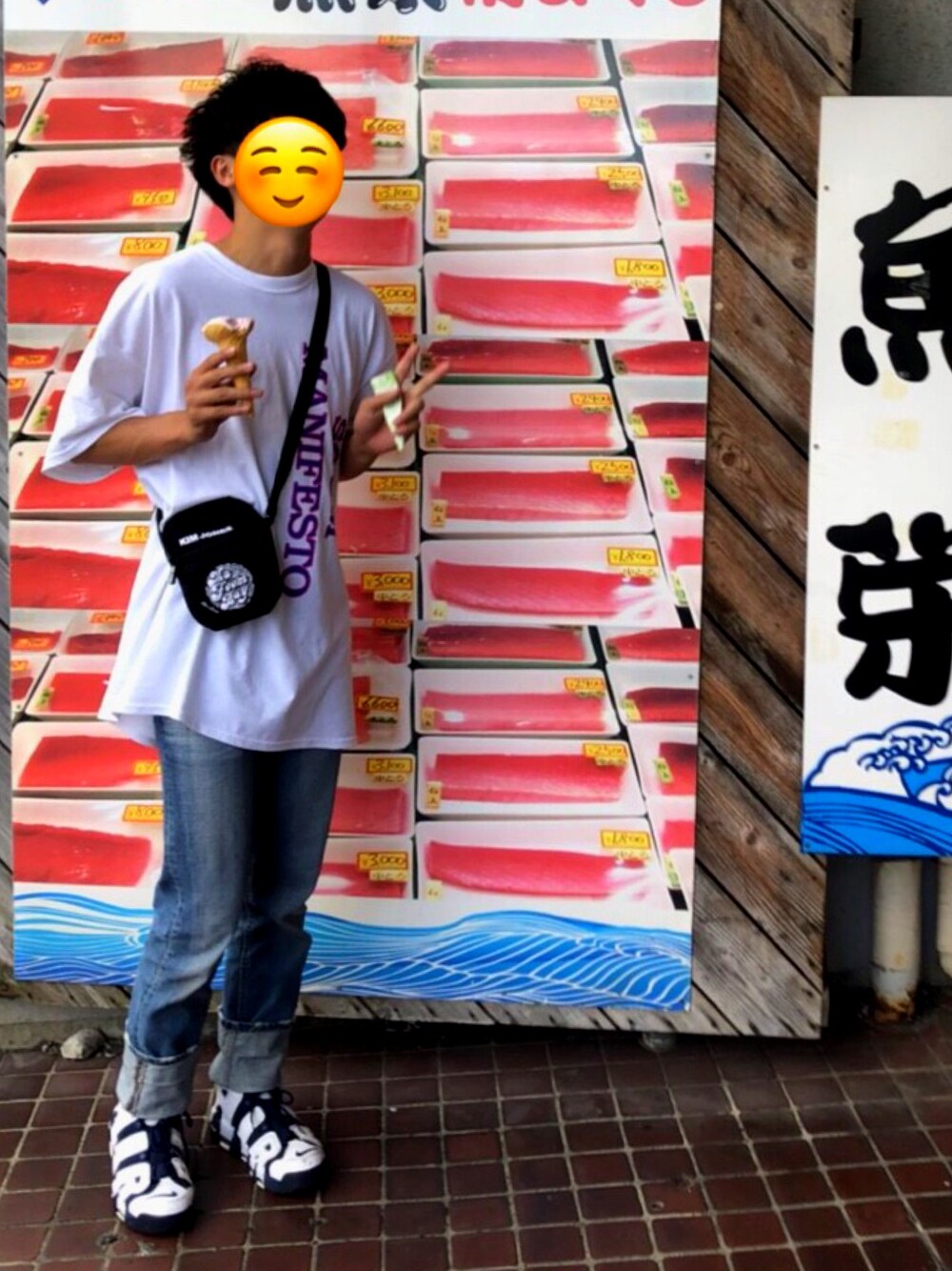 「ビッグT、ストリート、モアテン、airmoreuptempo、NIKE、LABRAT、ロールアップ、スニーカーコーデ、大学生、おしゃれさんと繋がりたい」｜「KIM JONESのアイテム（ボディバッグ/ウエストポーチ、ブラック系）」を使った、そまさん（メンズ・172cm）の夏コーディネートの1枚目の写真