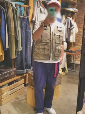「ベスト×Tシャツ」｜「アイテム（その他アウター）」を使った、iuriurさん（メンズ・175cm）の春コーディネート