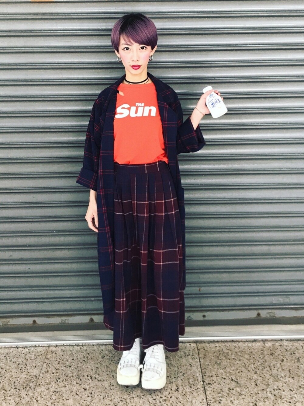 「SM2のアイテム（スカート、レッド系）」を使った、Minima 蕭さん（レディース・155cm）の秋コーディネートの1枚目の写真