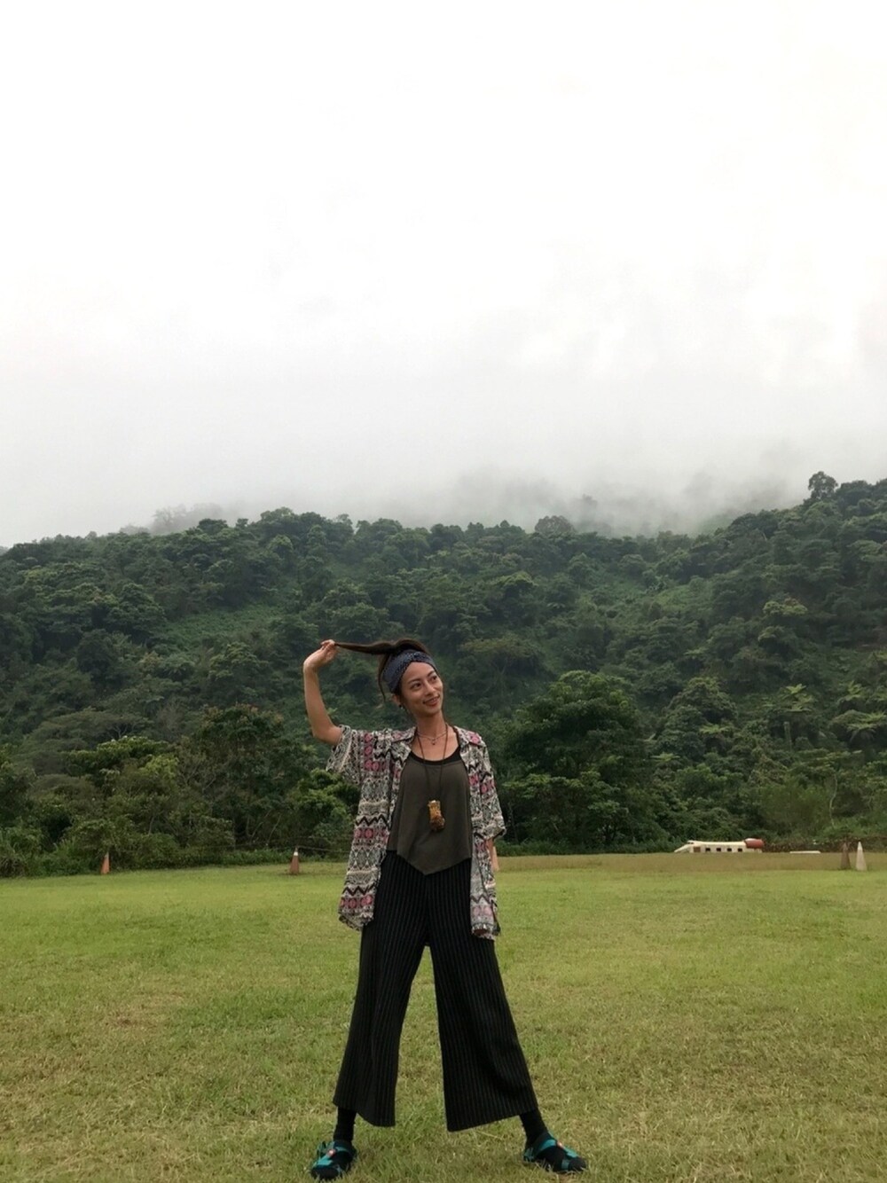 「露營」｜「THE NORTH FACEのアイテム（サンダル、ブルー系）」を使った、Minima 蕭さん（レディース・155cm）の春コーディネートの1枚目の写真