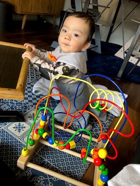 「アイテム（スタイ/よだれかけ、グレー系）」を使った、mayumineyさん（キッズ・70cm）の冬コーディネート