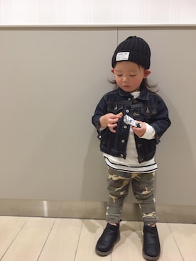 「OSHKOSH（オシュコシュ）のアイテム（デニムジャケット）」を使った、sTm.I✪⍟さん（キッズ・90cm）の春コーディネート